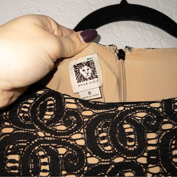 Anne Klein Black Modest Lace Front Dress Size 8 - Picture 3 of 7